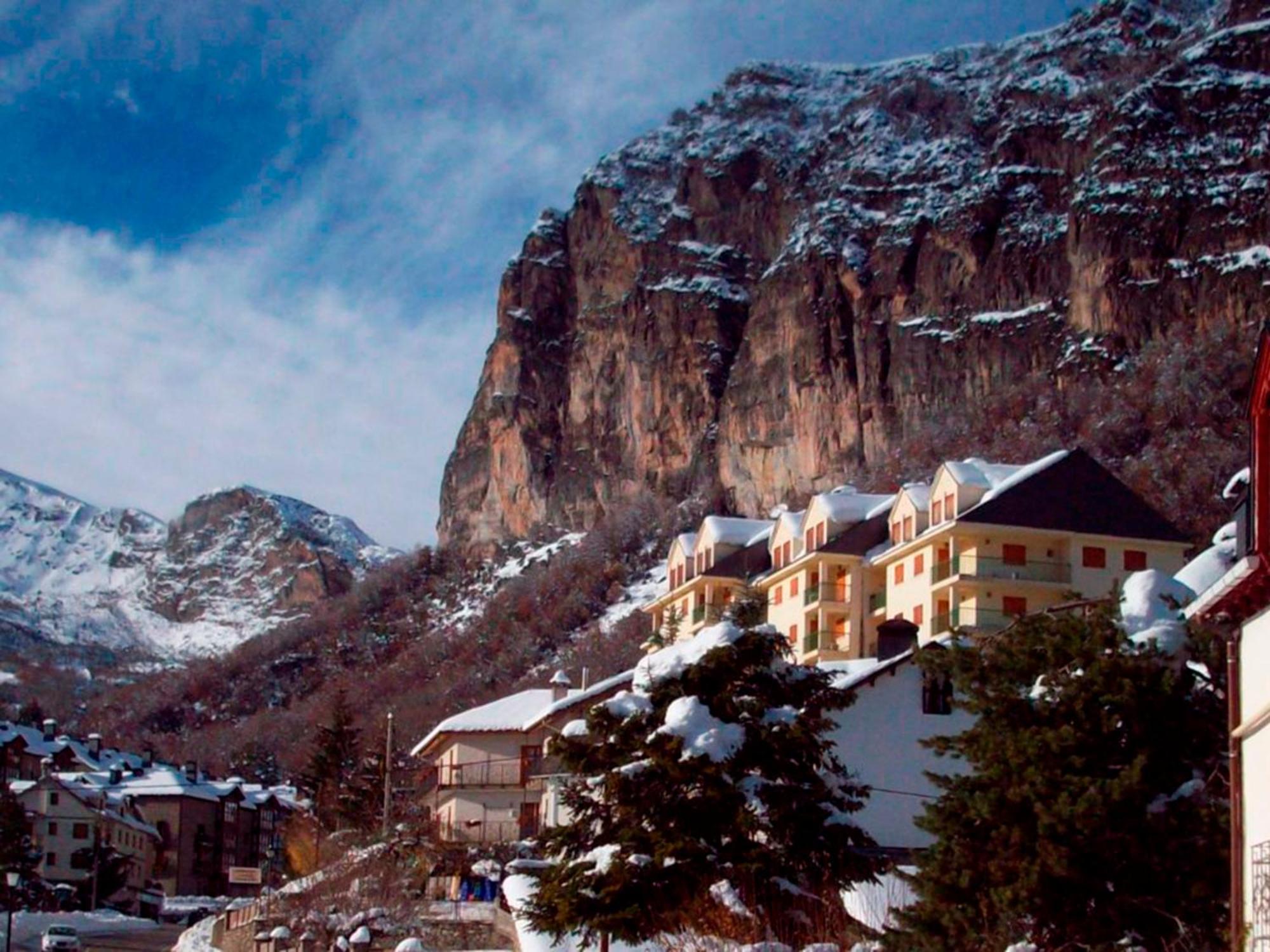 Apartamentos Escarrilla Suites 3000 Dış mekan fotoğraf
